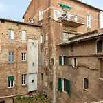 Casa Gaia - Antica In Pieno Centro Lejlighed Siena